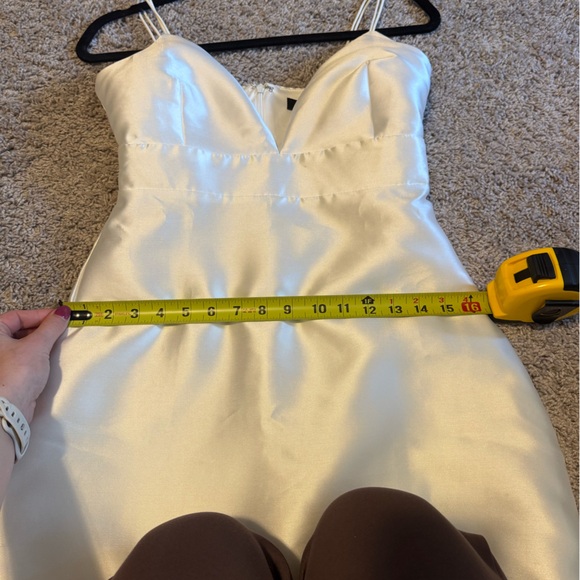 NEVER WORN Glamorous Life White Sleeveless Mini Dress - Picture 10 of 10